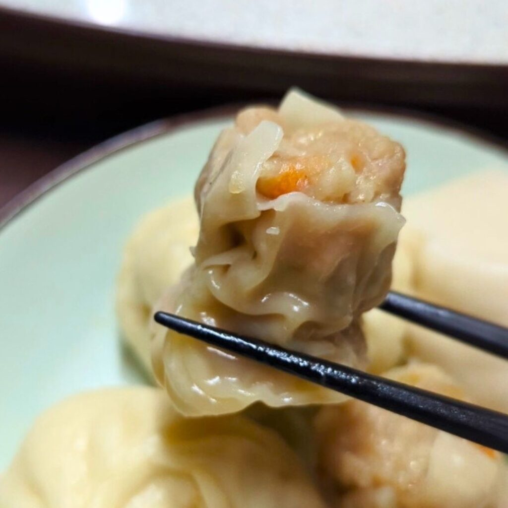 台北美食｜什麼? 小籠包也可以吃到飽? 北投市場在地人從小吃到大｜從中午賣到宵夜｜燒賣也超推薦
