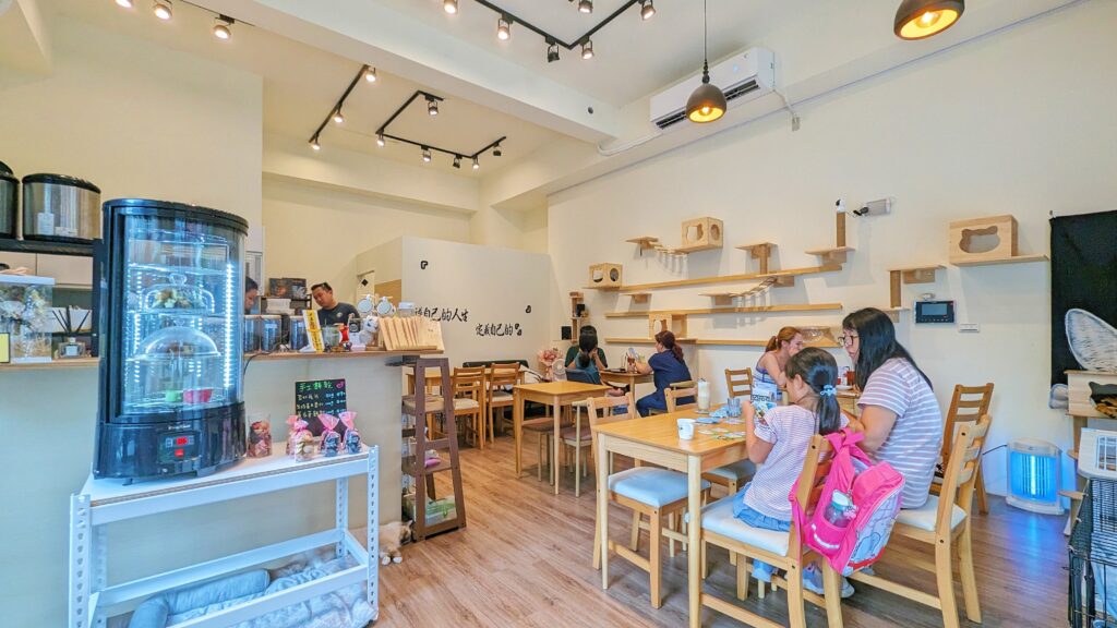 街貓咖啡 Street Cat Café