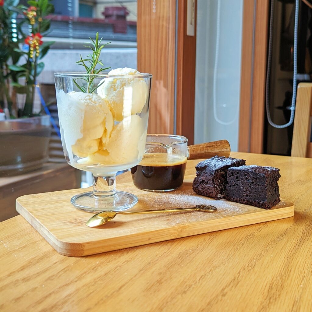 街貓咖啡 Street Cat Café