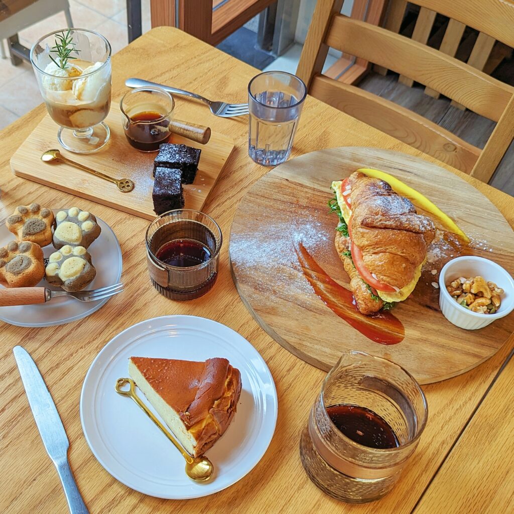 街貓咖啡 Street Cat Café