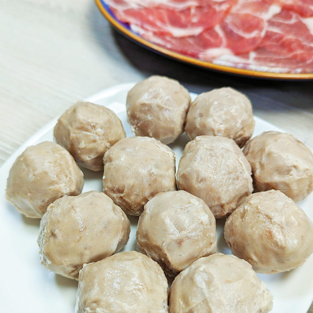 宅配美食開箱｜Kawa巧活食品 健康美味的無憂饗宴。秋天進補 – 懶人食譜交給你，蒜頭蛤蠣燉雞湯、雞湯火鍋