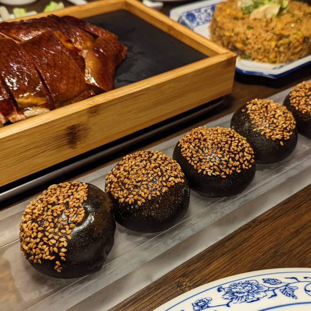 台南旅遊｜LA時尚川菜(安平店)－新式料理創意食尚川菜，獨立包廂，台南美食推薦，創意烤鴨四吃驚豔全場-台南尾牙餐廳