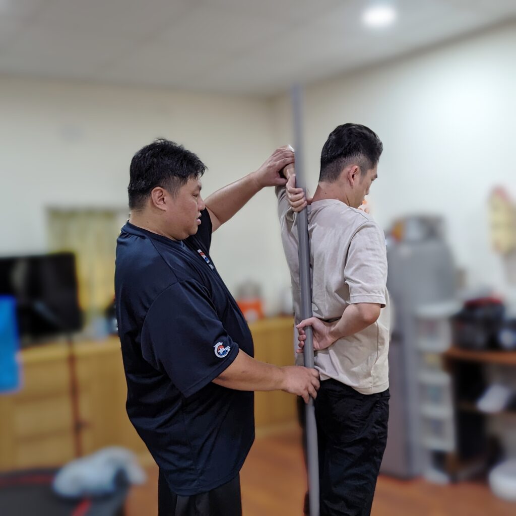 推拿體驗｜新莊輔大-元氣舒活 專業的運動按摩與肌筋膜放鬆，身體硬的像石頭，來這邊效果超顯著，久坐上族、運動員、重訓都適用