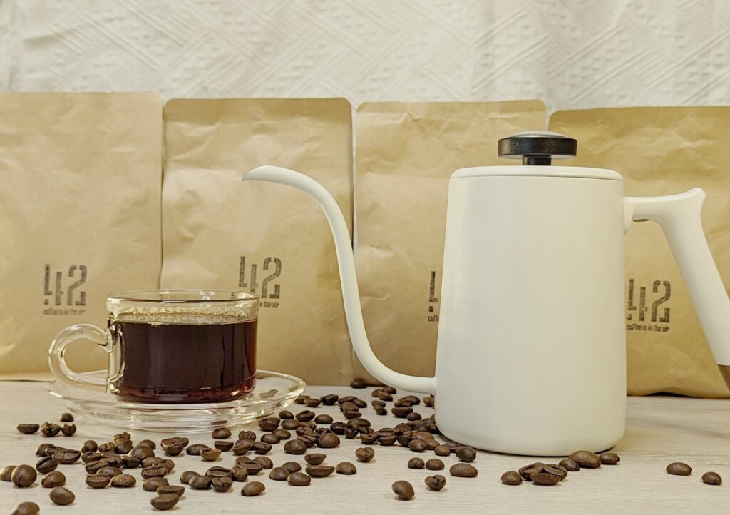 Coffee筆記｜來自澎湖的 No42Cafe 四季咖啡豆評測 – 沖一杯會說話的手沖咖啡 (單品咖啡)