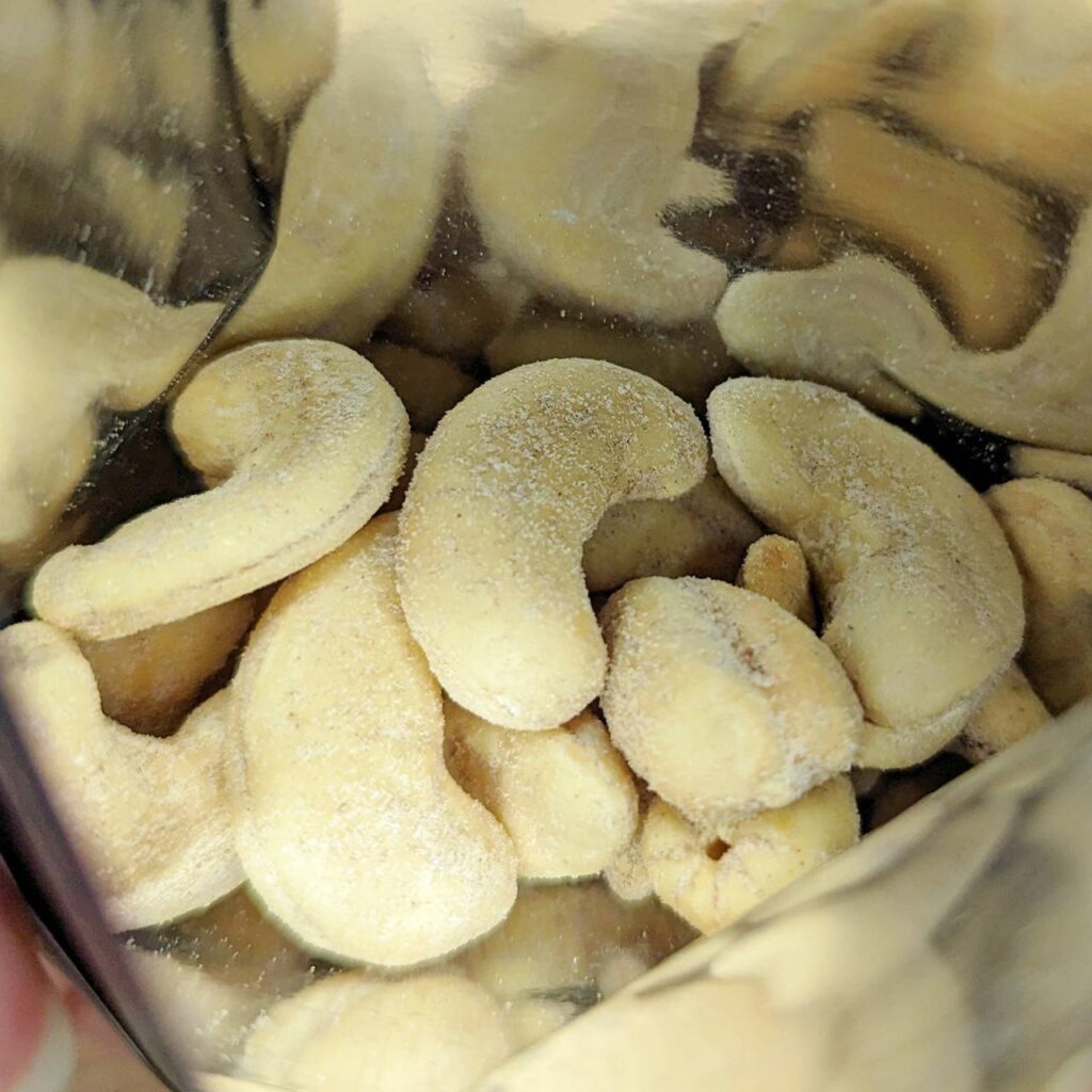 禮盒開箱｜2024宅配春節禮盒推薦-檳皇堅果 (皇家松露裡禮盒7號) 與 嘟嘟家 (蜂蜜六角禮盒兩入組) 禮盒一次開箱，過年送禮推薦