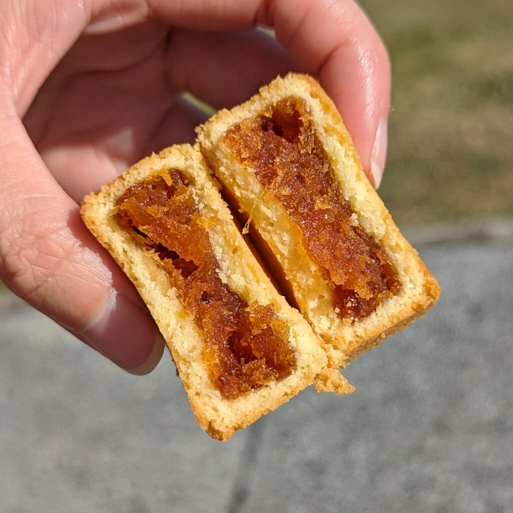 禮盒開箱｜花郁甜品屋的招財貓綜合鳳梨酥禮盒，蝦皮美食可宅配，減醣鳳梨酥推薦給你，台灣鳳梨酥，給國外朋友伴手禮