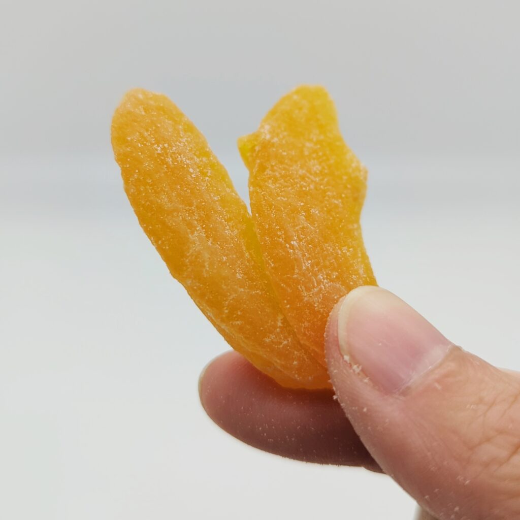 宅配美食｜好吃的永禎 YOUNG ZEN 無加糖水果乾推薦給你，五種口味任你挑選：愛文芒果乾、情人果乾、芭樂乾、金鑽鳳梨乾、水蜜桃乾
