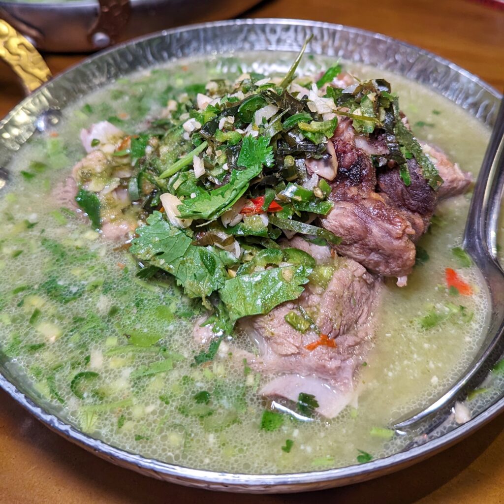台北師大｜泰愛泰Thai loveThai-泰國料理與餐酒館完美結合，泰國風情與台灣口味完美結合，精緻好吃，聚餐超推薦（師大美食．捷運台電大樓站）