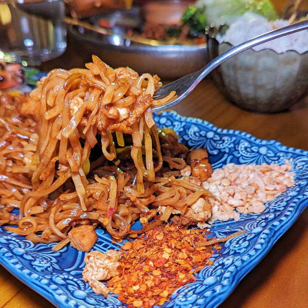 台北師大｜泰愛泰Thai loveThai-泰國料理與餐酒館完美結合，泰國風情與台灣口味完美結合，精緻好吃，聚餐超推薦（師大美食．捷運台電大樓站）