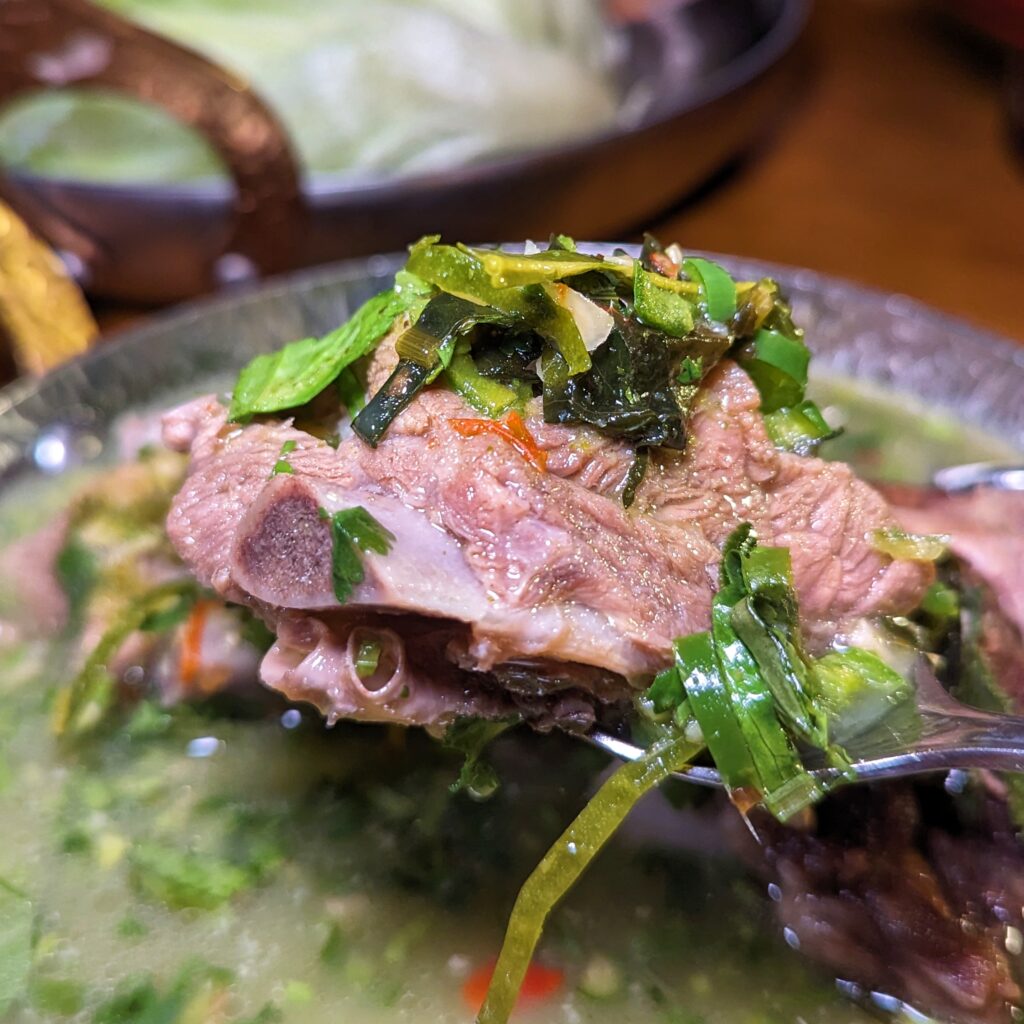 台北師大｜泰愛泰Thai loveThai-泰國料理與餐酒館完美結合，泰國風情與台灣口味完美結合，精緻好吃，聚餐超推薦（師大美食．捷運台電大樓站）