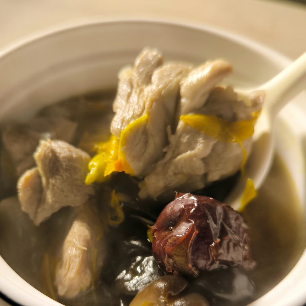減醣日記｜小宅食袋 減醣湯品 ｜五分鐘快速上桌，飲食控制好夥伴，低卡低醣，180卡讓每一餐都很輕盈