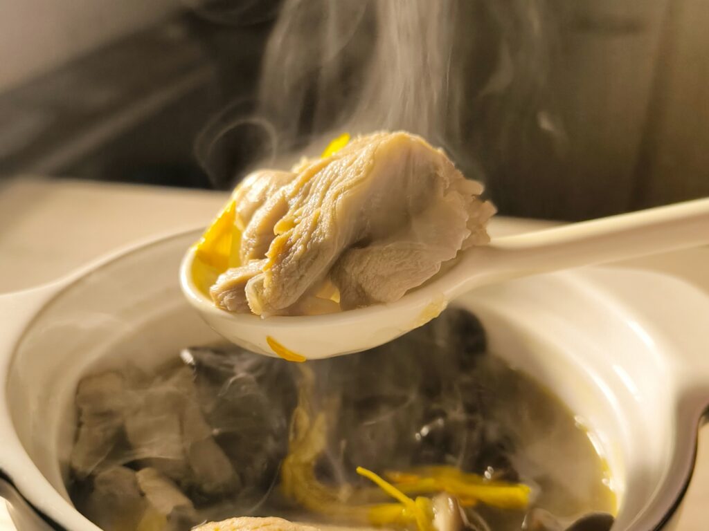 減醣日記｜小宅食袋 減醣湯品 ｜五分鐘快速上桌，飲食控制好夥伴，低卡低醣，180卡讓每一餐都很輕盈