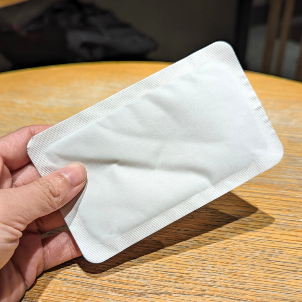 貼心小物｜生理期不舒服？試試看「必安住」生理期必備暖宮貼－來自台灣老品牌-值得信賴的鱷魚蚊香的暖心小物。舒緩經痛的神奇小物。
