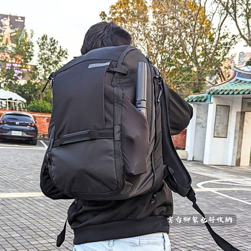 商務背包｜Targus Work+ 15 - 16 吋 32L 擴充式電腦後背包，商務、旅行都推薦，巨能裝，實用背包開箱