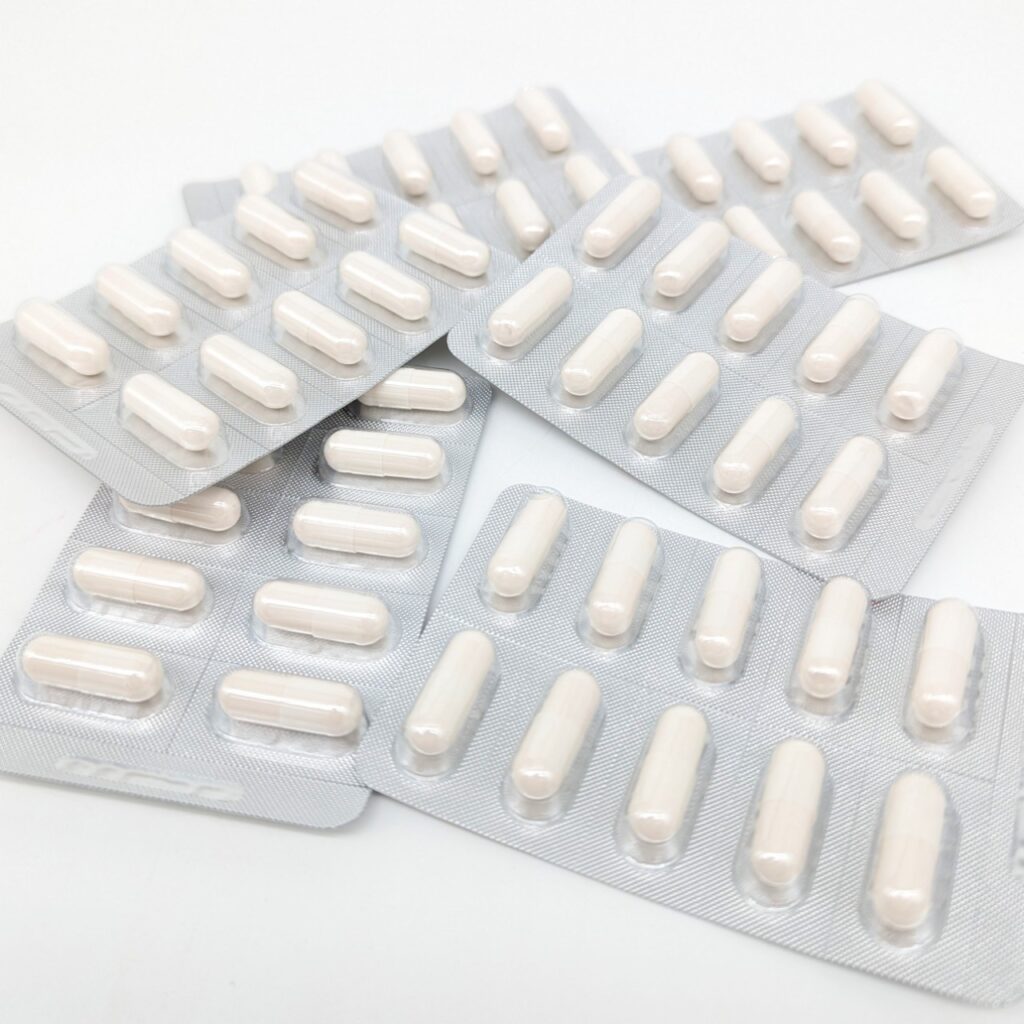 穀胱甘肽保健品開箱｜達弘生物科技｜GSH洸皙逆轉膠囊-小資女保養食品分享，關於達弘穀胱甘肽評價看這裡就對囉! 熬夜、臉色黯沉，依靠外在保養是不夠的！讓我們從體內開啟做起！