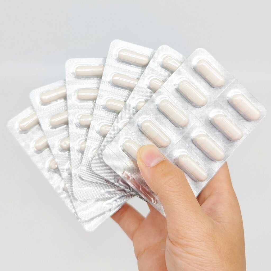 穀胱甘肽保健品開箱｜達弘生物科技｜GSH洸皙逆轉膠囊-小資女保養食品分享，關於達弘穀胱甘肽評價看這裡就對囉! 熬夜、臉色黯沉，依靠外在保養是不夠的！讓我們從體內開啟做起！