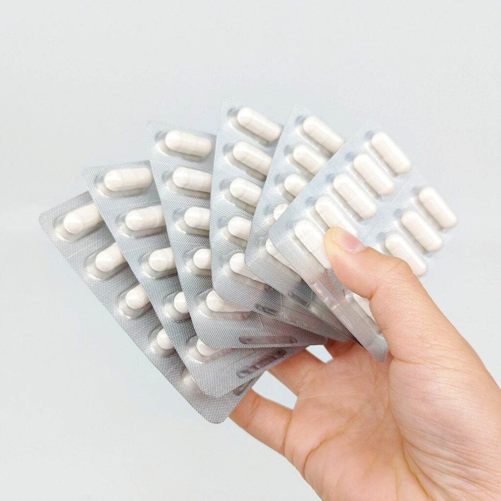 穀胱甘肽保健品開箱｜達弘生物科技｜GSH洸皙逆轉膠囊-小資女保養食品分享，關於達弘穀胱甘肽評價看這裡就對囉! 熬夜、臉色黯沉，依靠外在保養是不夠的！讓我們從體內開啟做起！