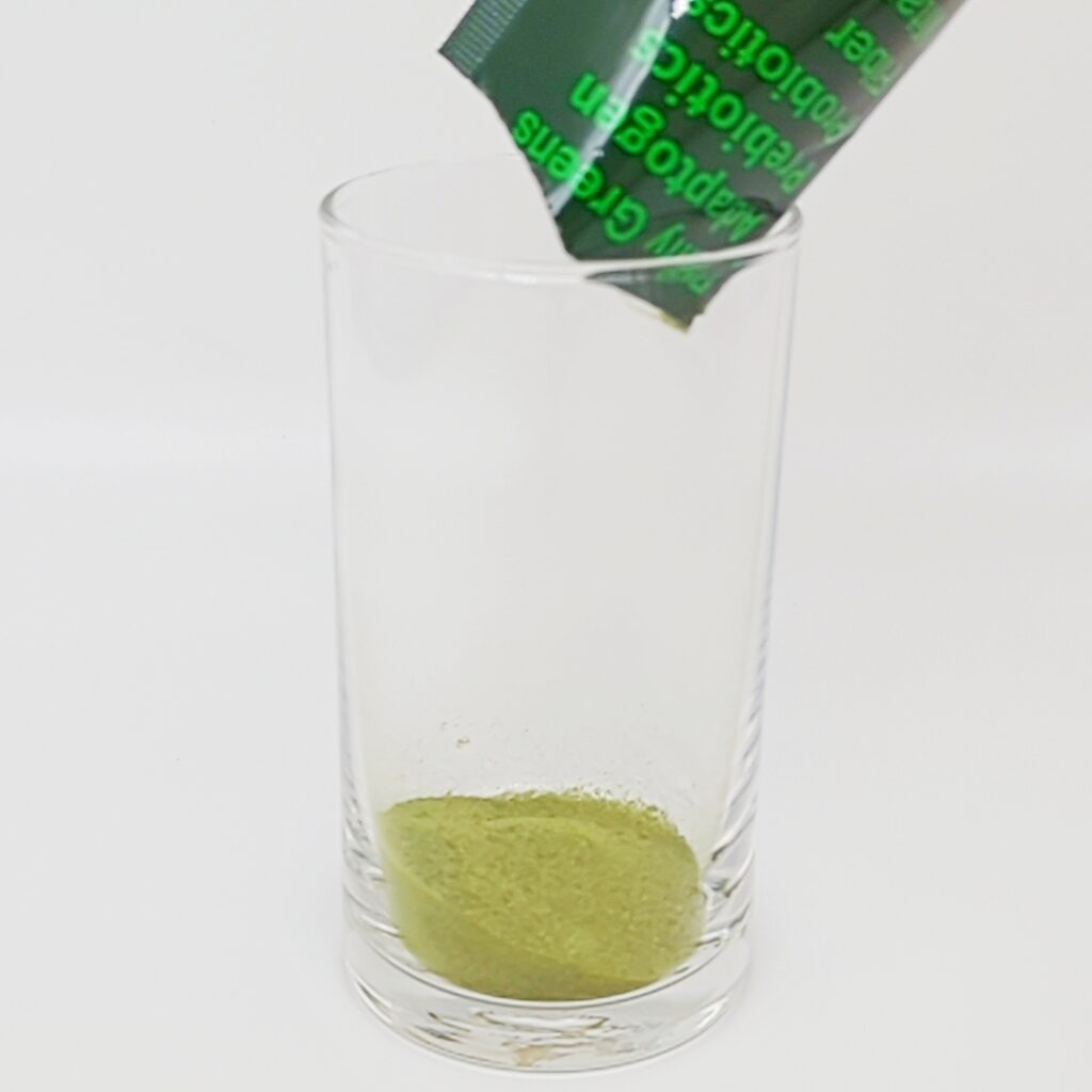 健康開箱｜Greenergize綠量評價｜Super Green超級食物，一包補足每日蔬果所需，隨身帶著走，忙碌上班族、學生族群的營養攝取好幫手！