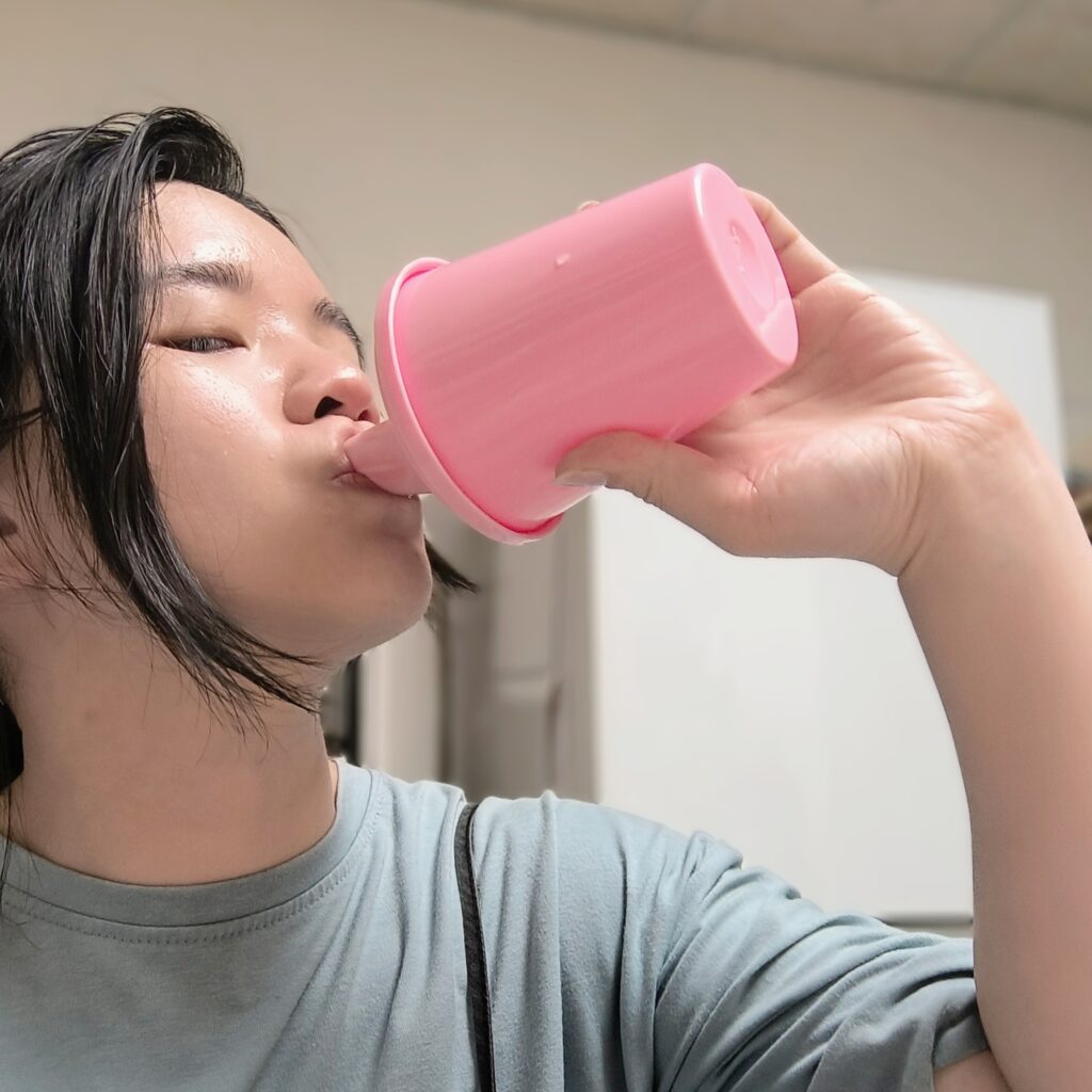 居家好物｜PillFree咕溜杯評價｜你也不喜歡吞藥的人嗎？還是小朋友正在度過學習吞藥的階段呢？這款吞藥神器推薦給你，讓你勇敢面對吃藥挑戰