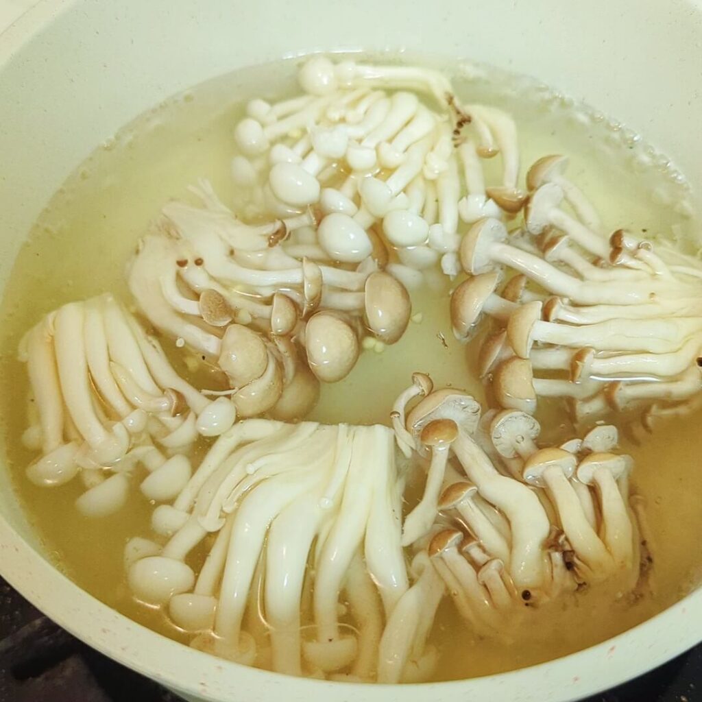 美味推薦｜初耘牛肉麵評價｜分享好吃牛肉麵調理包與QQ彈牙的乾拌麵(初拌麵) 開箱，讓在家也能吃到眷村料理好美味