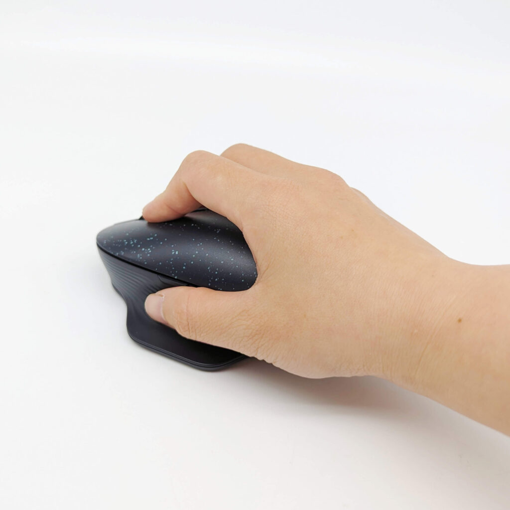 商務工具｜Targus EcoSmart Ergonomic Mouse 左右手翻轉滑鼠，左右手皆宜的環保無線滑鼠，創造出無限可能