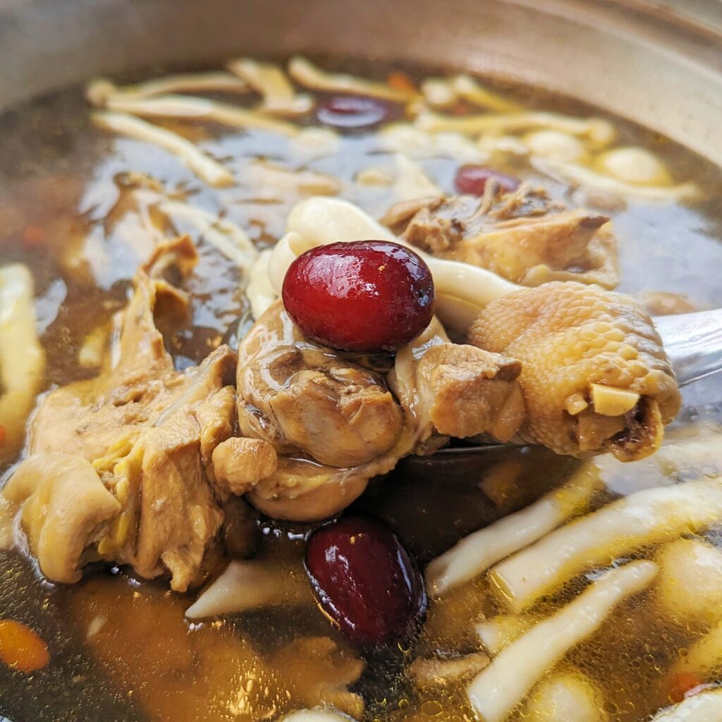 宜蘭美食｜蘭揚蘆花雞餐廳｜礁溪美食必吃招牌窯烤雞，九菜一湯居然只要三千元，旅遊聚會都推薦的超高CP值人氣餐廳 (好停車)