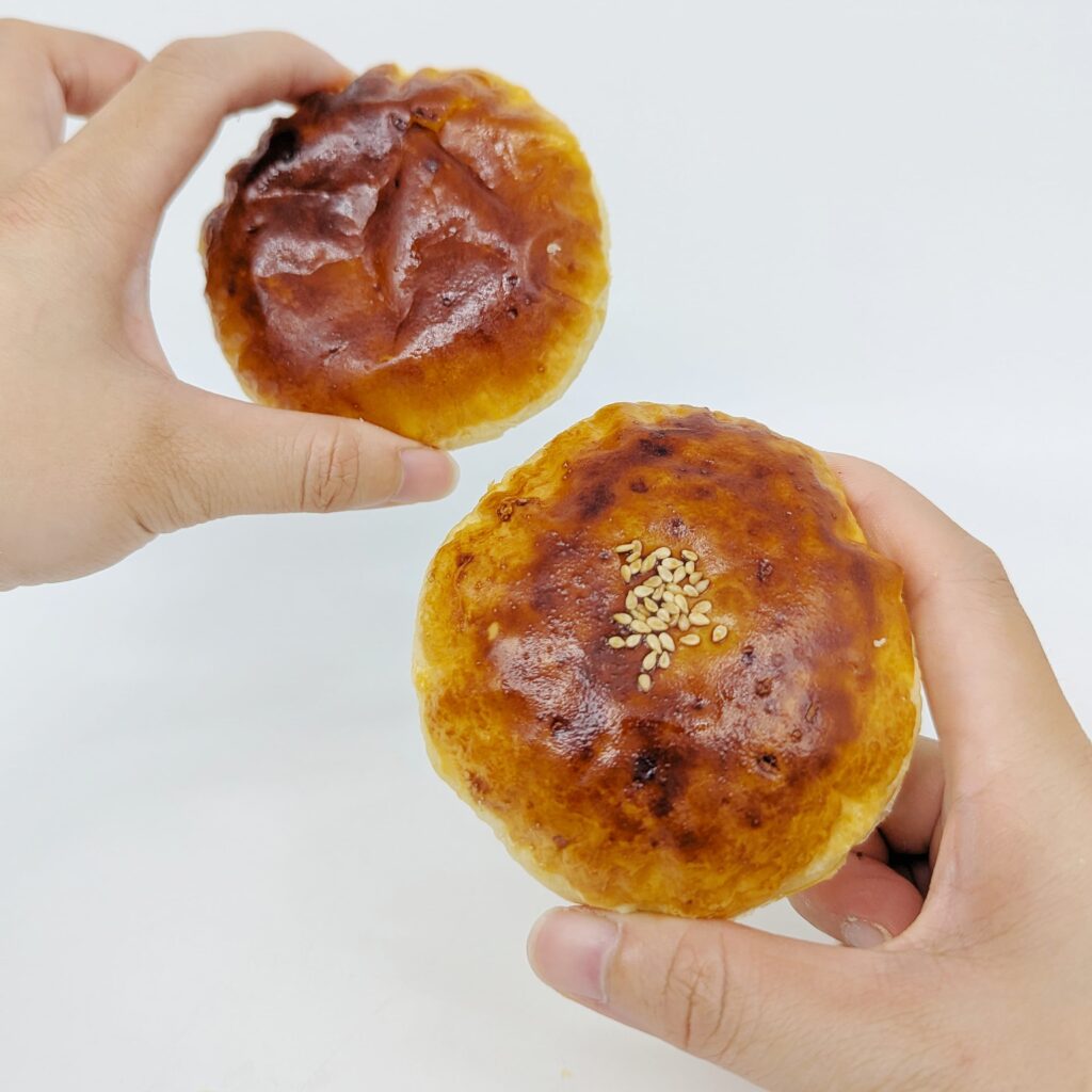 中秋禮盒｜四月南風-台中甜酥餅｜人氣伴手禮，三種口味（吉利花生、黑糖咖啡、蜜汁柴魚）甜酥餅，中式月餅口味獨特，送禮推薦！
