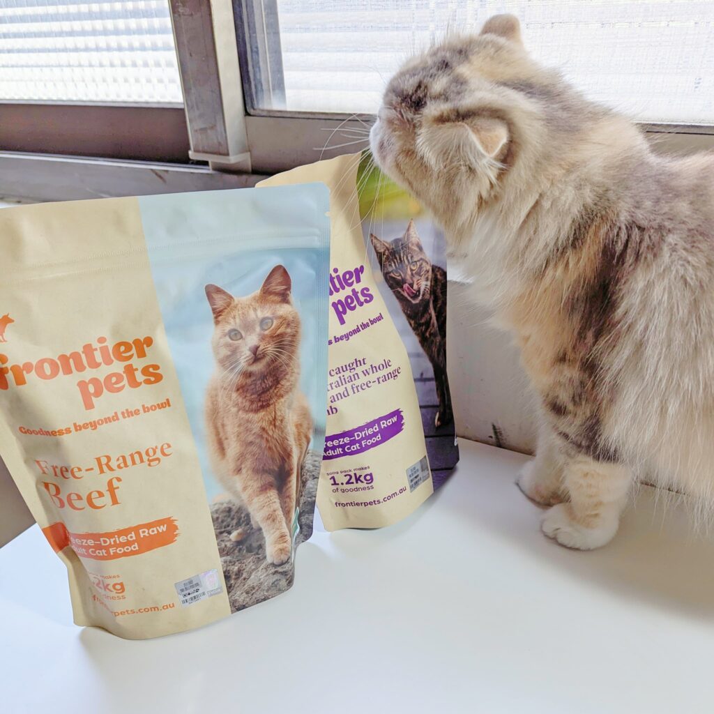 全齡貓都可食｜Frontier悅緻原凍｜低敏原肉貓凍乾，低碳水、高蛋白、嗜口性佳，營養好吃，讓挑食貓咪也瘋狂！-AG吃貨