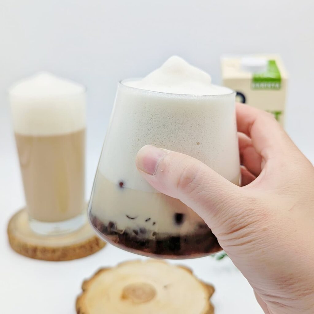燕麥奶開箱｜PIKOO比酷瑞典原裝咖啡職人燕麥奶｜百搭燕麥奶就選PIKOO比酷，「燕麥奶拿鐵調、燕麥歐蕾、燕麥紅豆養生飲」-AG吃貨