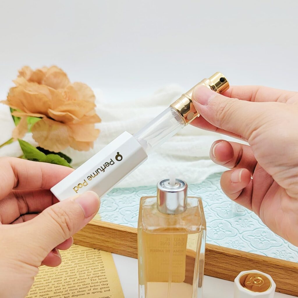 隨身香水瓶推薦｜Travalo台灣｜質感女孩的香氛秘密，Perfume Pod 攜帶式香水分裝瓶，優雅隨行-AG吃貨