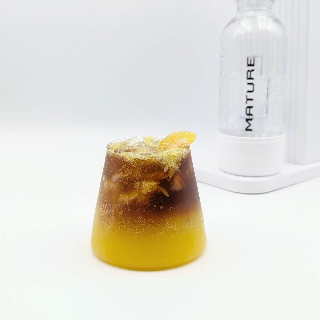 生活好物推薦｜MATURE 美萃｜ GURU450領袖系列氣泡水機，四段氣體調節氣泡，免插電，隨時隨地享受好氣飲-AG吃貨