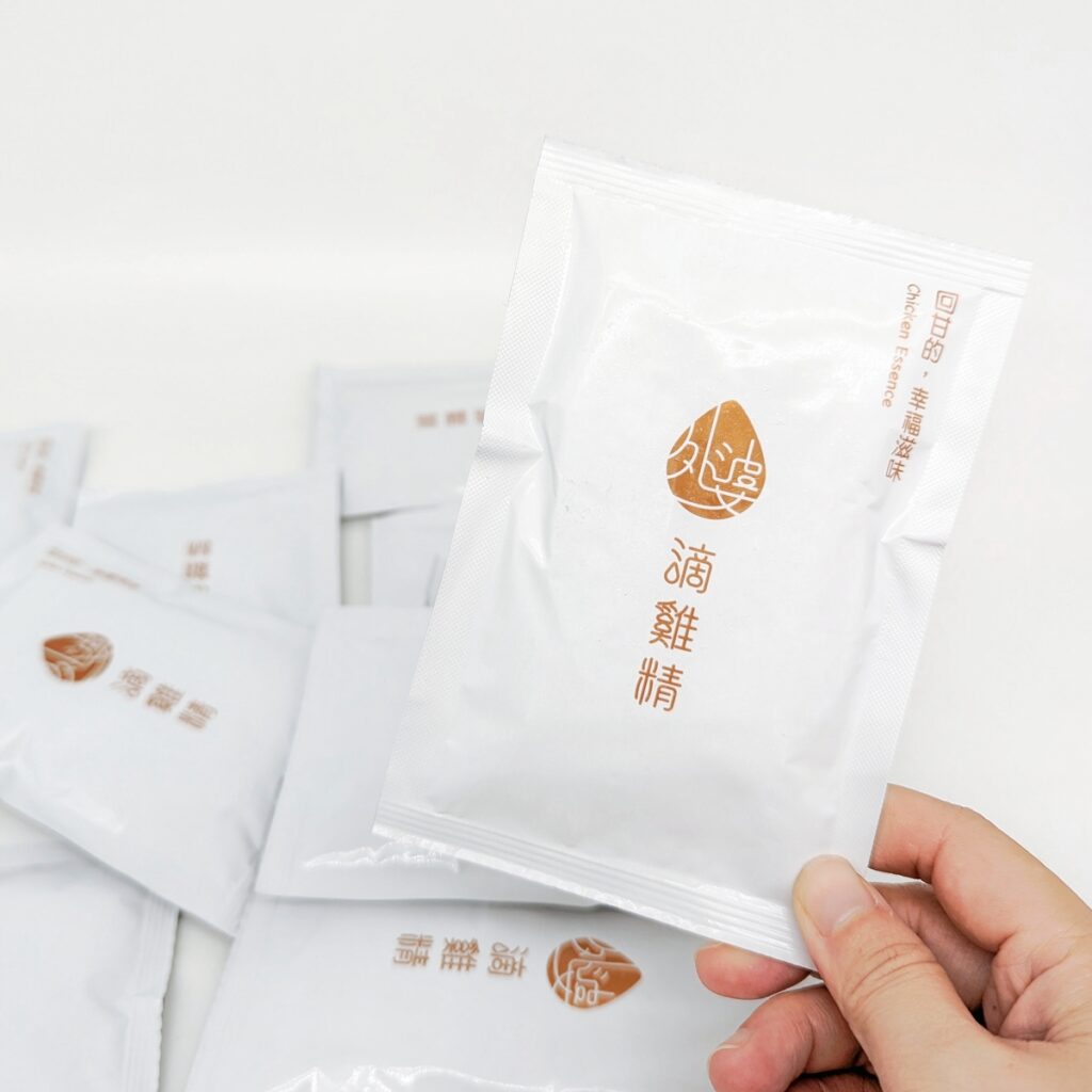 元氣大補｜外婆滴雞精｜忙碌上班族的日常補氣良方：依循古法製作，土雞滴雞精，全雞就取精華一碗，濃醇香-AG吃貨
