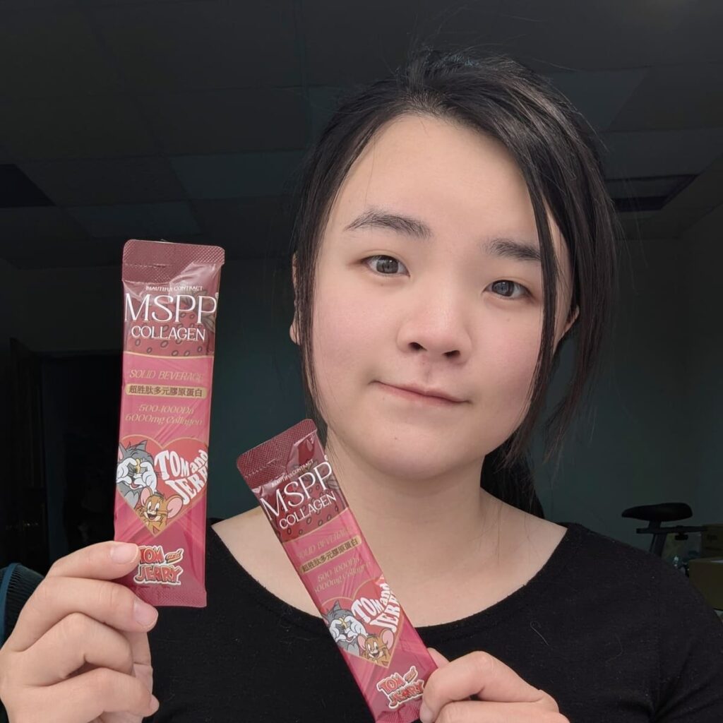 美神契約｜MSPP®超胜肽多元膠原蛋白（草莓牛奶口味）無腥開箱：讓「莓」好時光與Q彈澎潤同步升級！AG吃貨