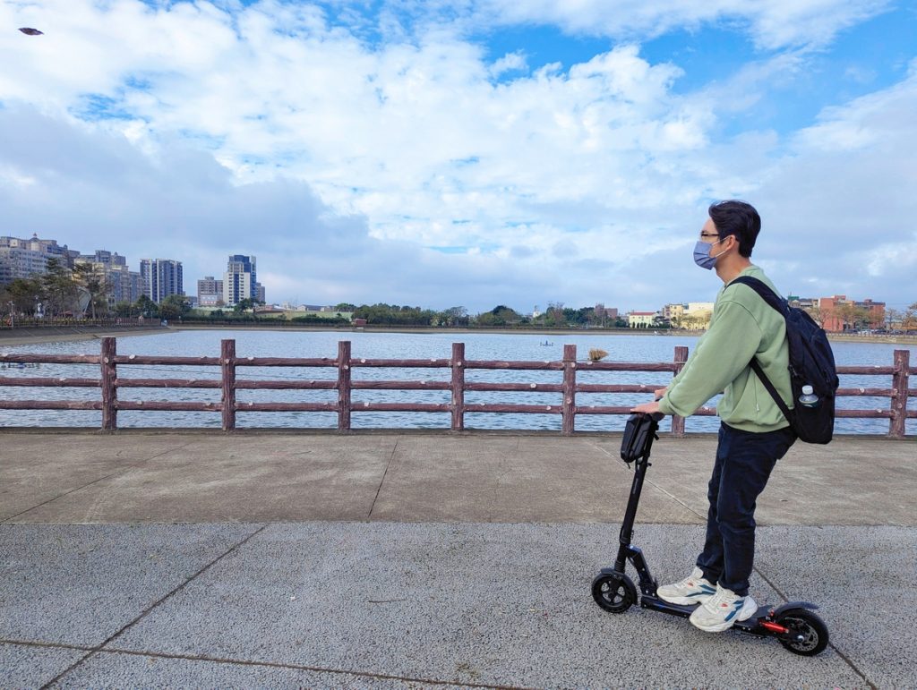 電動滑板車推薦｜Waymax｜Waymax Lite-3電動滑板車 開箱！摺疊、輕巧、便攜，不用萬元，隨風騎行-AG吃貨