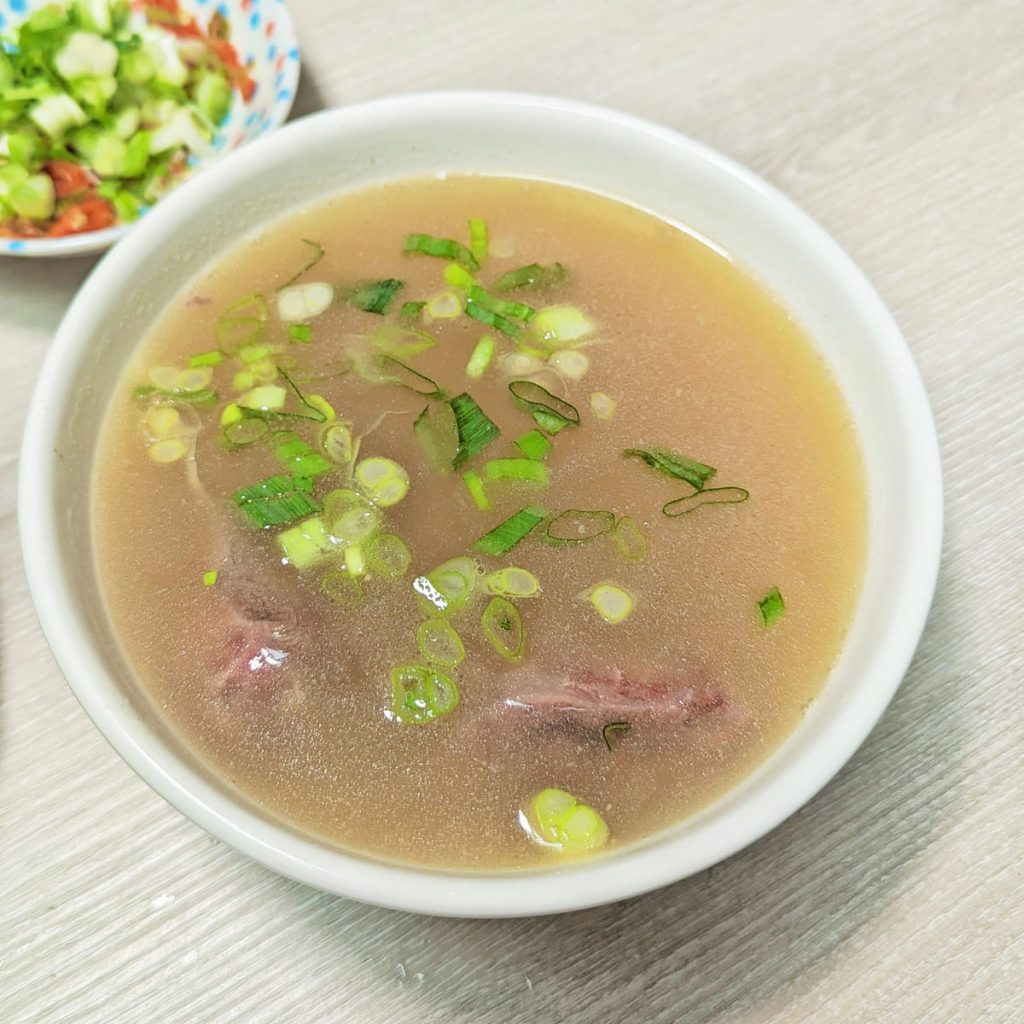 團購好評水餃分享｜健村水餃、牛肉湯、宮廷老滷味開箱！米其林宅配美食的極致享受－AG吃貨