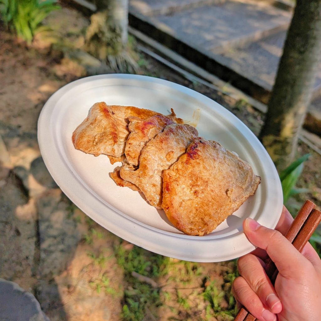 中秋團圓肉香撲鼻｜小宅市集x成功牛排聯名神級燒烤7件組｜超便利的烤肉組開箱、實吃心得、零失敗中秋烤肉組合推薦 - AG吃貨