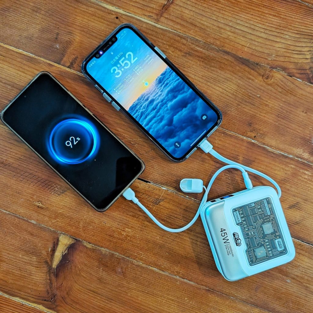 可上飛機行動電源你準備好了嗎？三合一行充推薦：愛客科技行動電源｜電力、體積、快充一次滿足！旅行人必備神器－ＡＧ吃貨