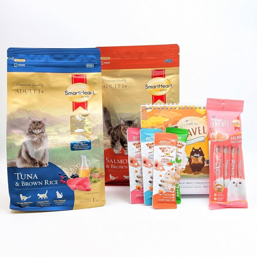 單一肉源飼料開箱｜慧心自然系列（極地鮭魚+糙米 vs 深海鮪魚+糙米）12歲挑嘴貓小花來開箱-AG吃貨
