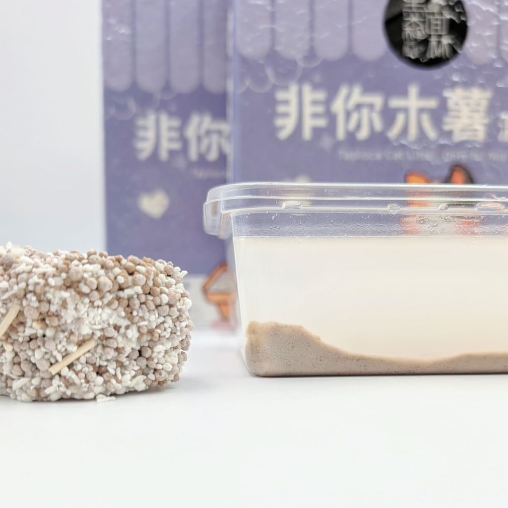 貓砂推薦｜黑面森林非你木薯砂評價｜貓咪實測，好感度ＵＰ！高凝結、低粉塵、可沖馬桶貓砂開箱心得-AG吃貨