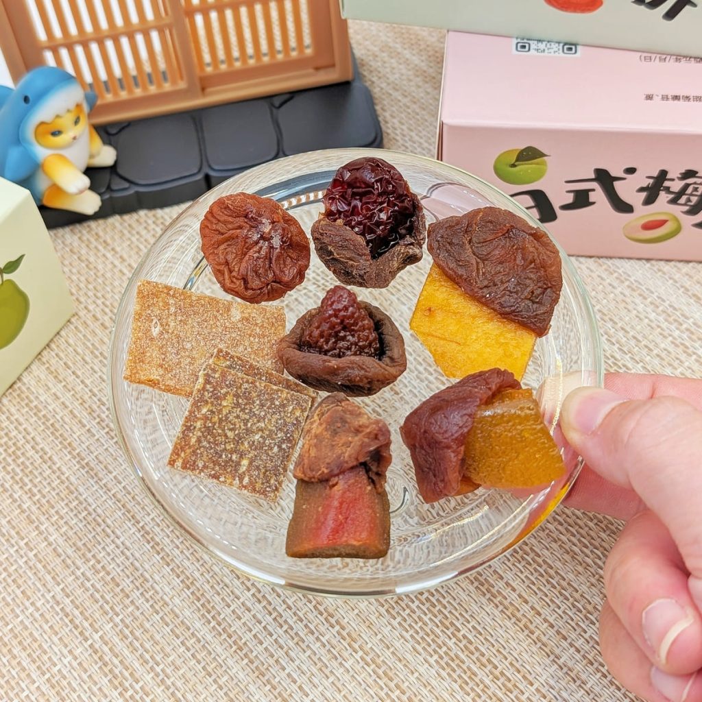 梅子控必囤零嘴｜愛呷囡仔｜梅子夾果子，八種口味一次滿足梅子控，愛呷囡仔零嘴大人小孩都很愛-AG吃貨