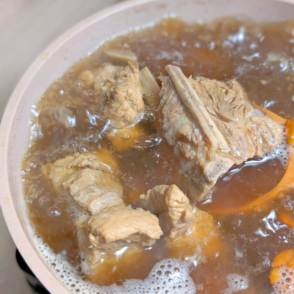 百年吳家評價｜基隆廟口美食宅配美食：冷凍即食湯品推薦，冬日必備的漢方養生湯品（羊肉爐、藥膳排骨、麻油雞）-AG吃貨