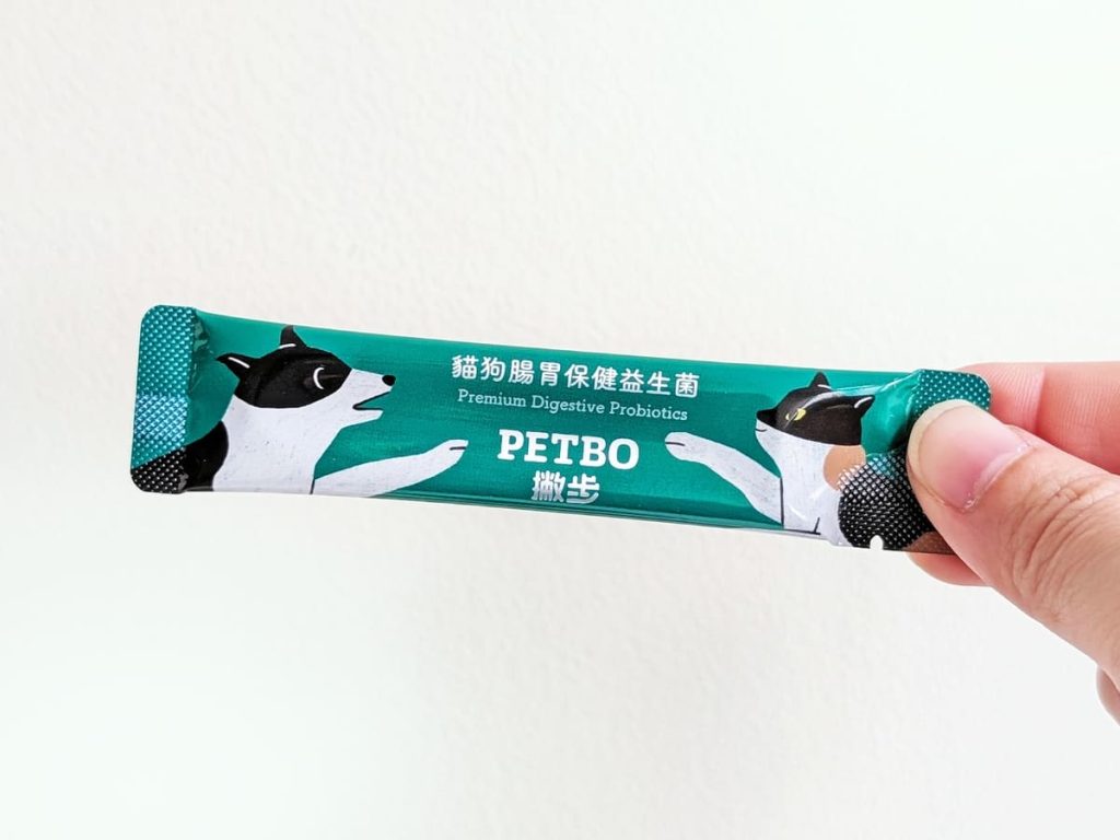 毛孩保健開箱:貓咪益生菌怎麼選?撇步PETBO寵物腸胃保健益生菌,挑嘴貓小花的腸胃大冒險:一場從便便開始的幸福革命-AG吃貨
