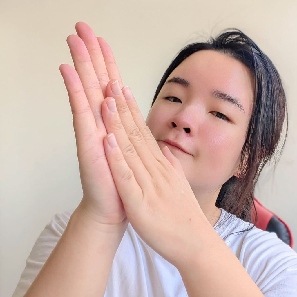 美妝界的尖叫雞｜30+ 換季乾裂大逆轉！Gelovery 專業級成分 PDRN玻尿酸精華水凝露開箱，秋季換季一起來溫柔保養-AG吃貨