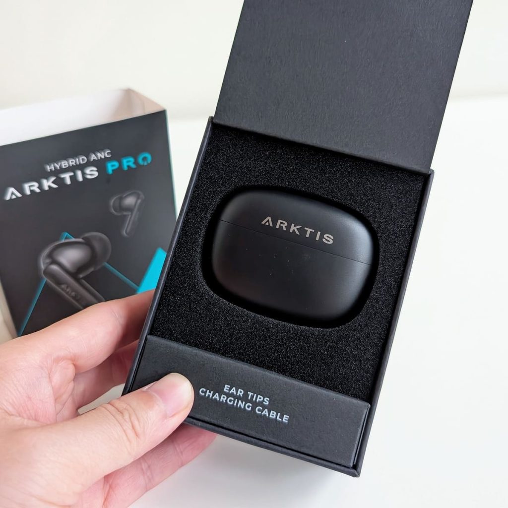 Arktis Pro 降噪耳機評價｜千元級也能有旗艦級的音質體驗？通勤、工作、追劇全場景實測開箱-AG吃貨