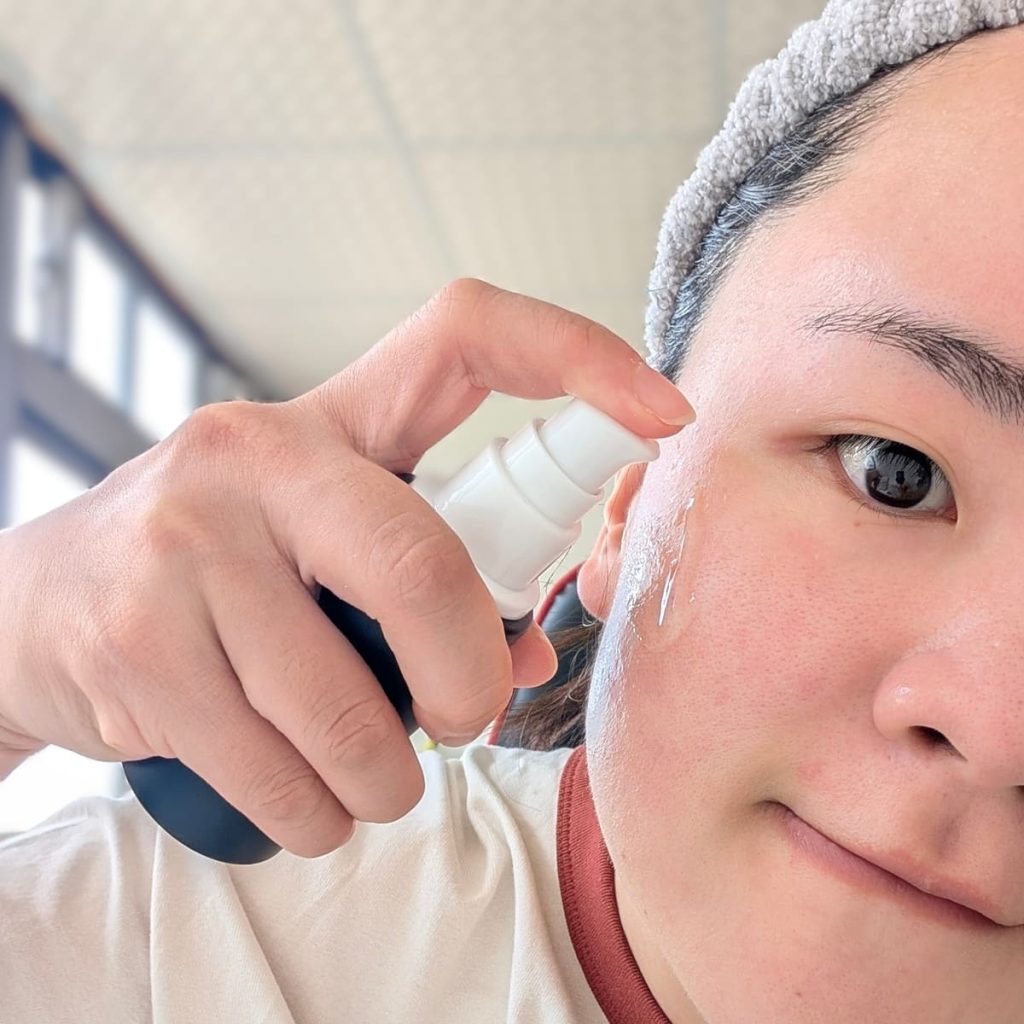 薩莎娜Sasana評價|敏感肌、熬夜乾燥肌|外泌體保養品推薦給想穩定養膚的你|開箱神泌體安瓶 + 神泌體精華液心得-AG吃貨