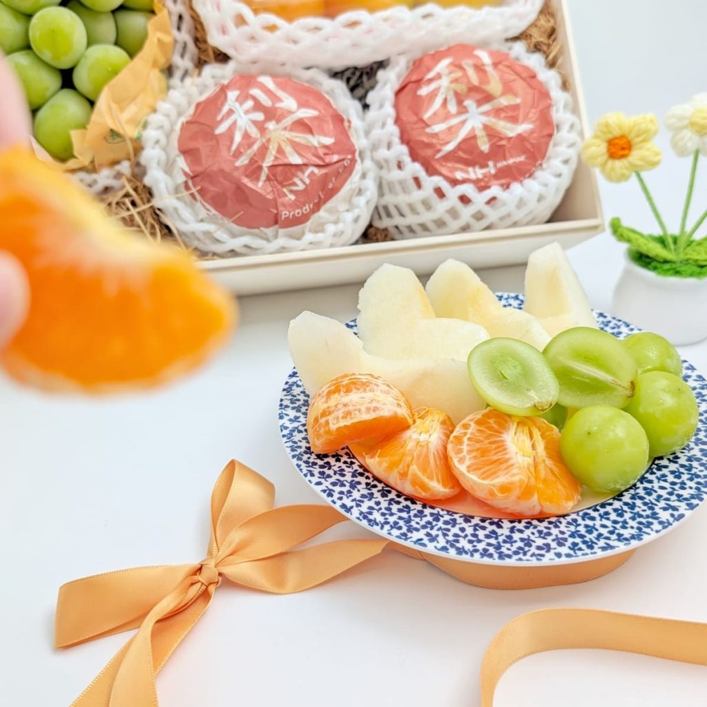 新北板橋水果禮盒推薦｜佳品水果評價｜中秋水果禮盒宅配分享：把日本蜜柑、麝香葡萄與韓國水梨裝進質感木盒，送禮超體面-AG吃貨