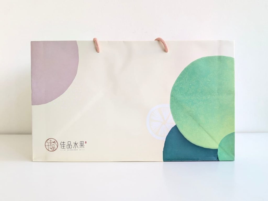 新北板橋水果禮盒推薦｜佳品水果評價｜中秋水果禮盒宅配分享：把日本蜜柑、麝香葡萄與韓國水梨裝進質感木盒，送禮超體面-AG吃貨